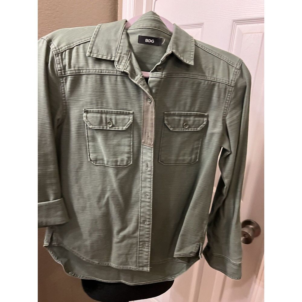 BDG Urban Outfitters Gorpcore Collared Button Down Shirt Medium? Green‎